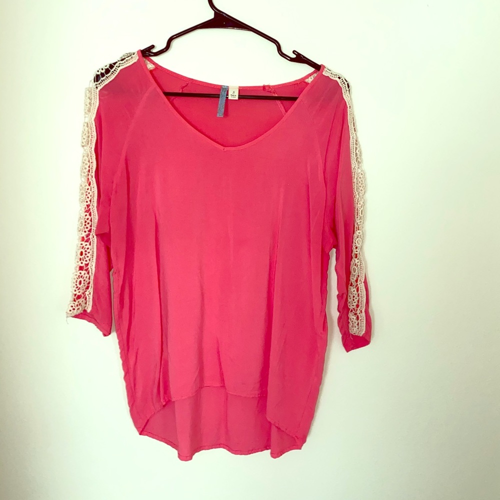 Hi low pink top